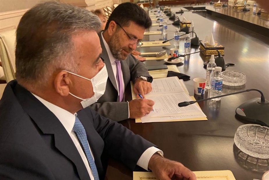 توقيع العقد النهائي لاستيراد الفيول العراقي
