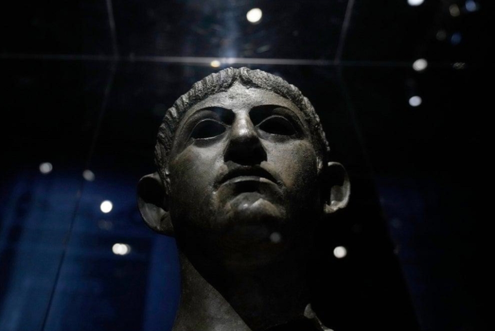 معرض بريطاني يعيد النظر في الصورة النمطيّة الملتصقة بالإمبراطور: لا نيرون مات... ولا قاتلت روما