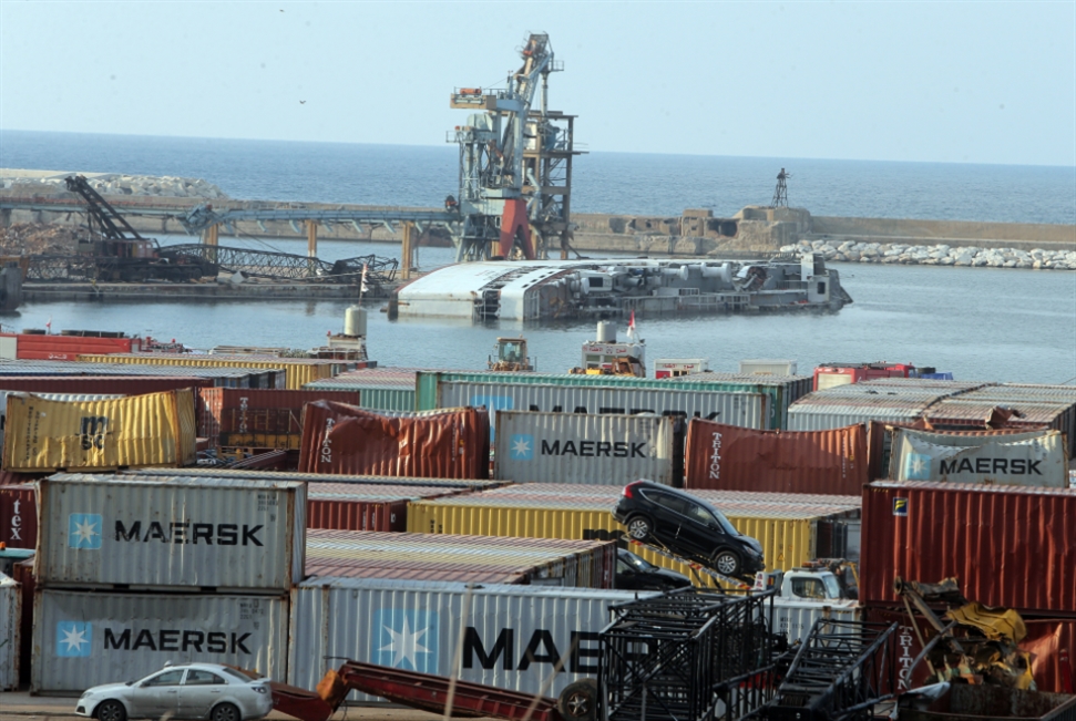 نقابة الوكلاء البحريين: 5 رافعات تعمل فقط في مرفأ بيروت