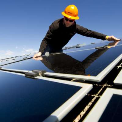 الطاقة الشمسية قد تولد 40 في المئة من كهرباء الولايات المتحدة بحلول 2035