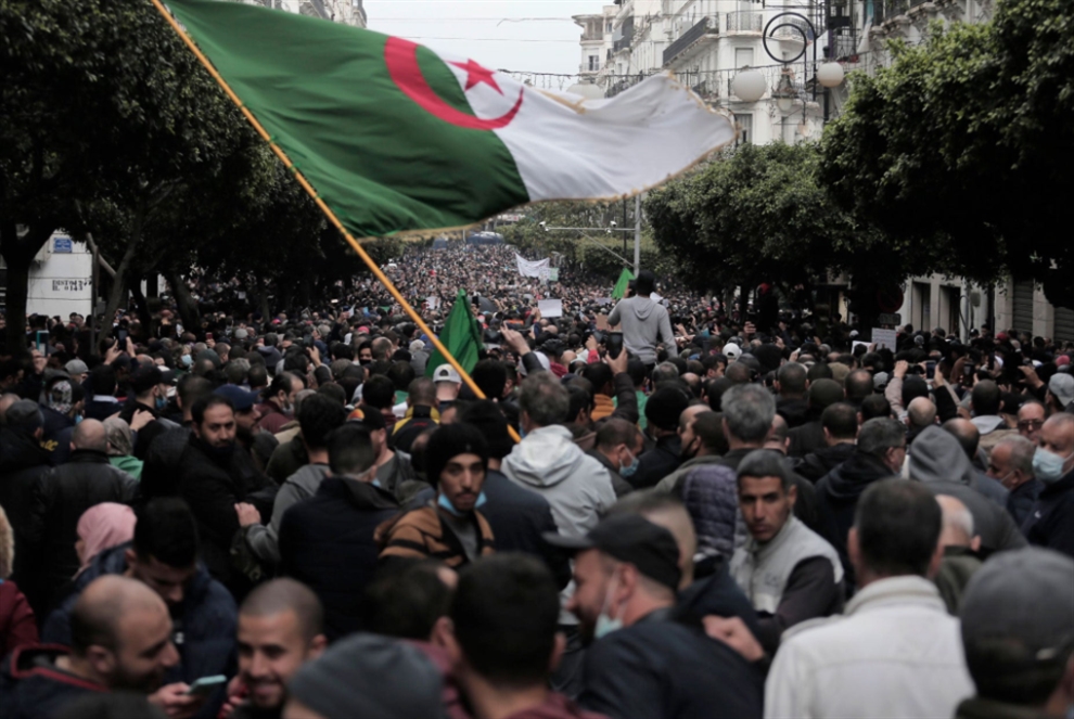 الجزائر تستبق ذكرى الحراك: حملة تضييق ضدّ المعارِضين