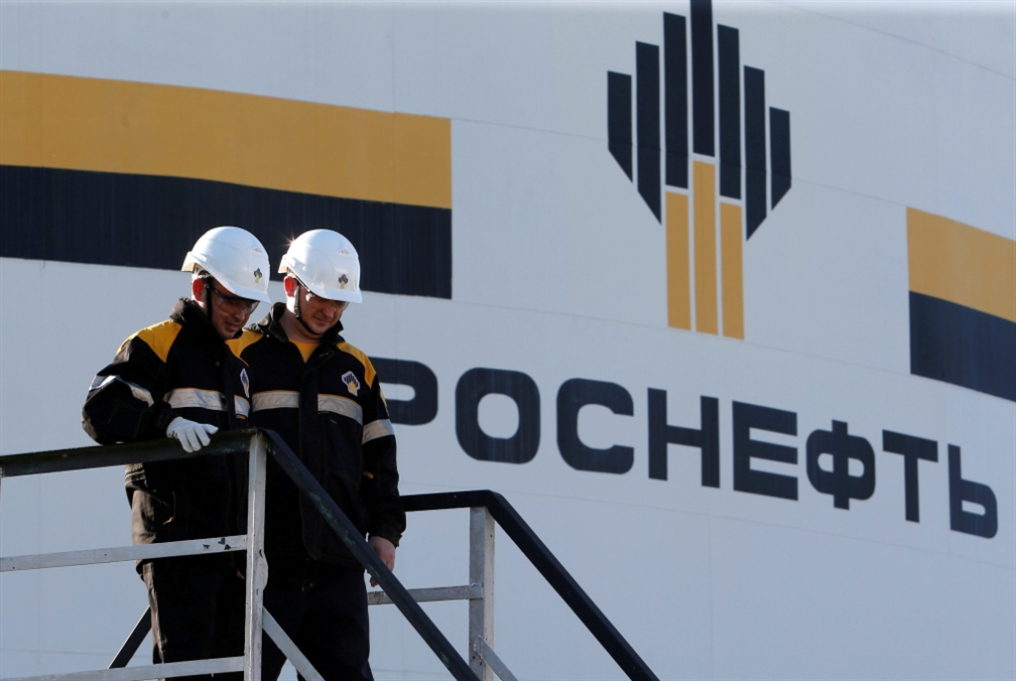 بروكسل تقرّ سقفاً لسعر النفط الروسي... وترقّب لردود فعل «أوبك»