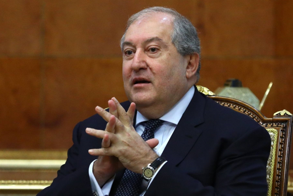 الرئيس الأرميني يقرر الاستقالة