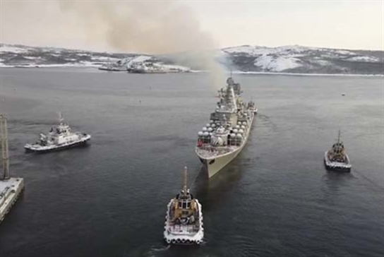 الأسطول الشمالي الروسي يجري تدريبات في بحر بارنتس