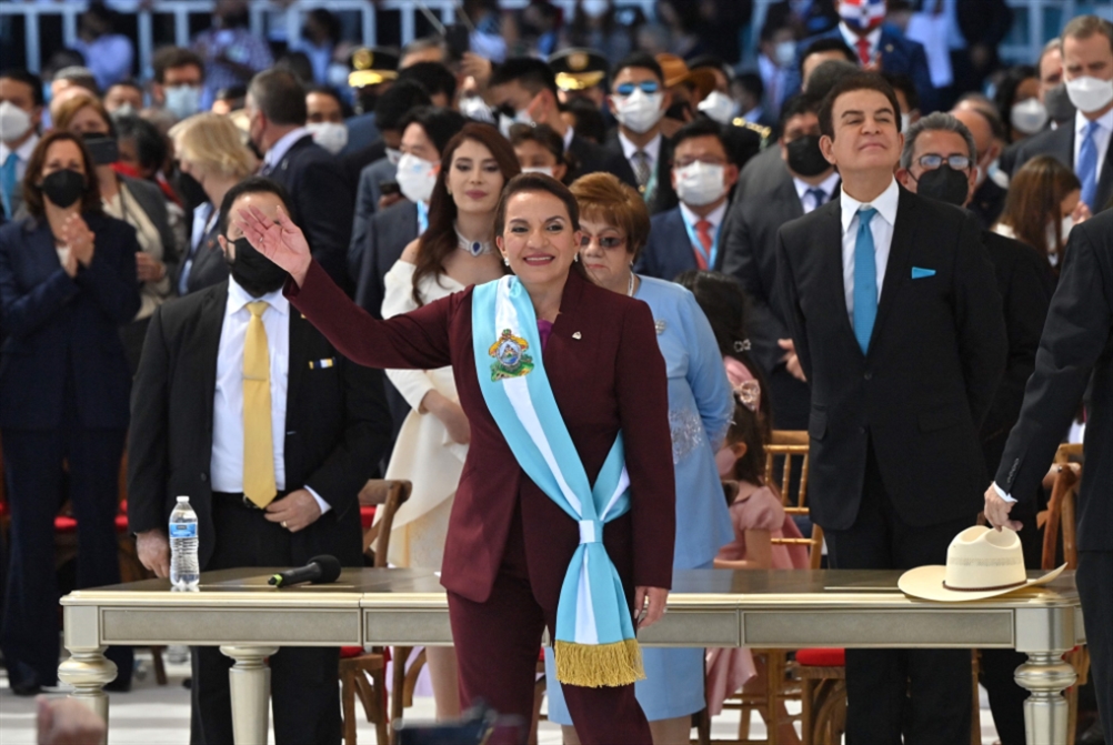 رئيسة هندوراس تتعهّد ببناء دولة اشتراكية وديموقراطية