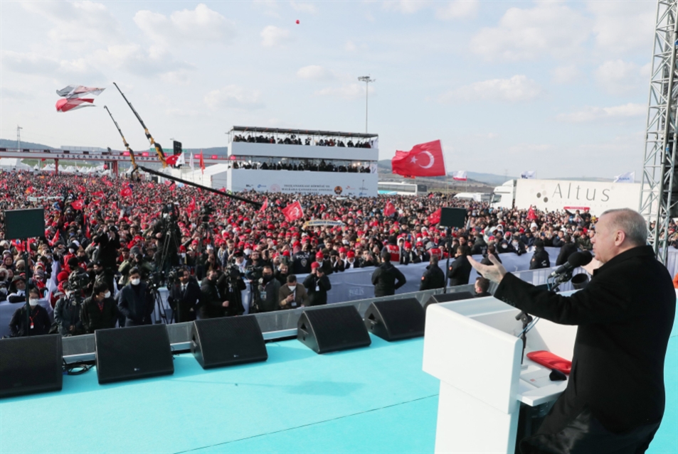 إردوغان لن يغلق أبواب تركيا: اللاجئون السوريون... خزّاناً انتخابياً