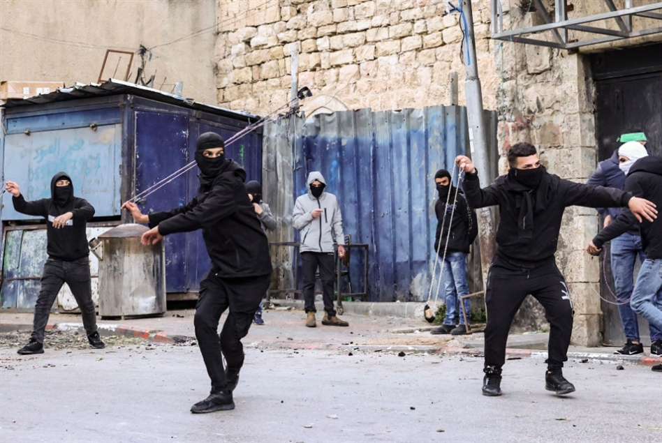 تسهيلات على وقْع المتغيّر الأوكراني: تل أبيب تتوقّى انفجاراً فلسطينياً