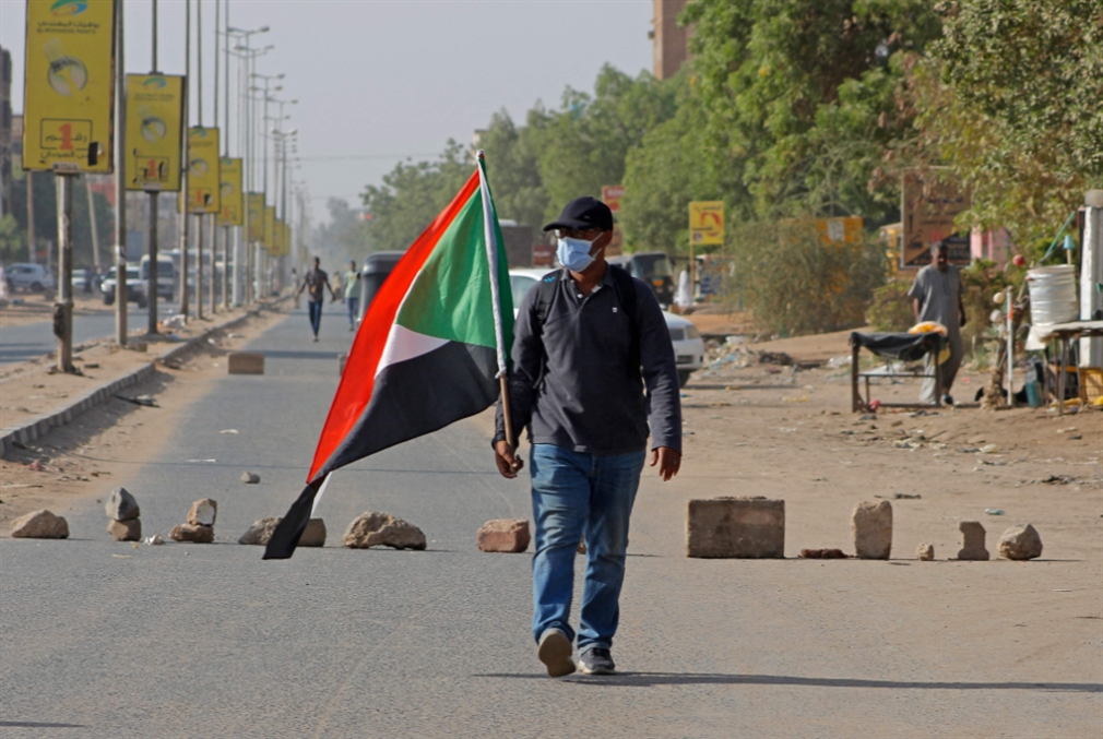 السودان | عودة الإسلاميين تحت جُنح البرهان: العسكر يتنازل... ولا ينسحب