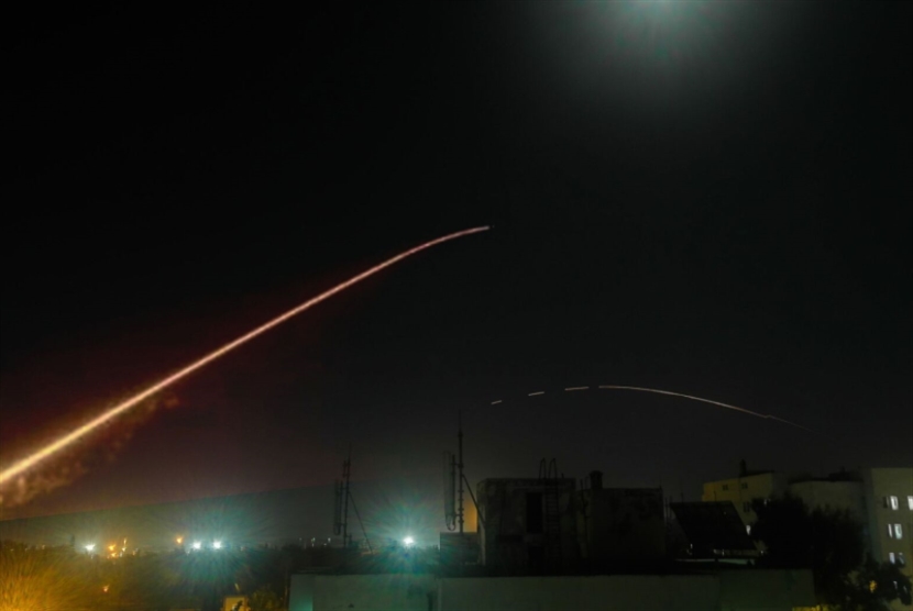 الدفاعات الجوية السورية تتصدّى لـ«أهداف معادية»