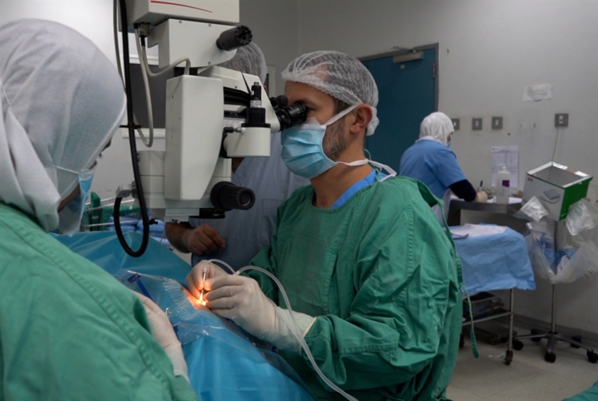 «عامل»: 306 جراحات عيون بالتعاون مع «ميديفاك» و«الحريري»