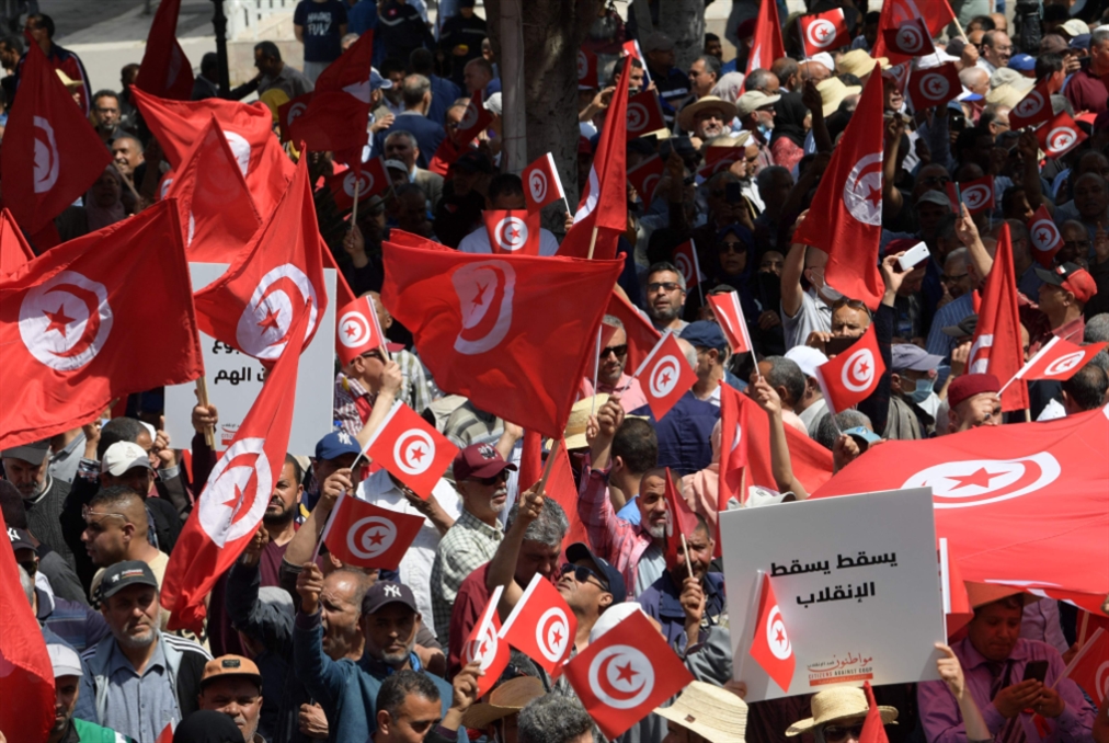 تونس | سعيد يحضّر للاستفتاء: نفخٌ في الرماد