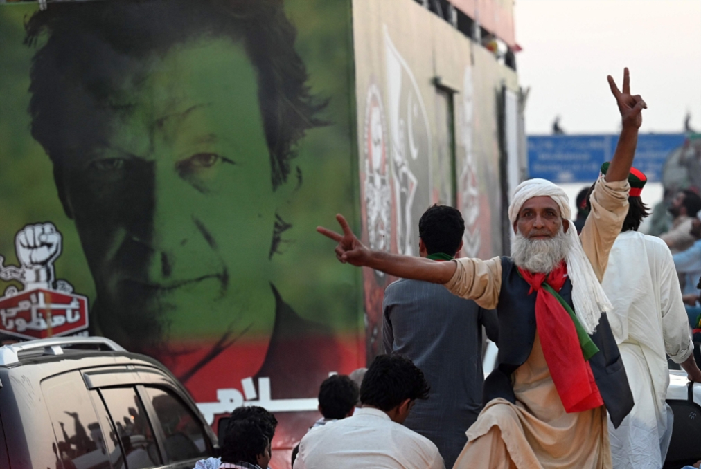باكستان | تراجع عن سلاح الشارع: خان يخسر معركته؟