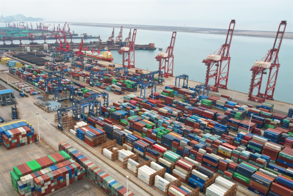 كوفيد يتسبّب ببطء في الصادرات الصينية للمرة الأولى منذ 2020