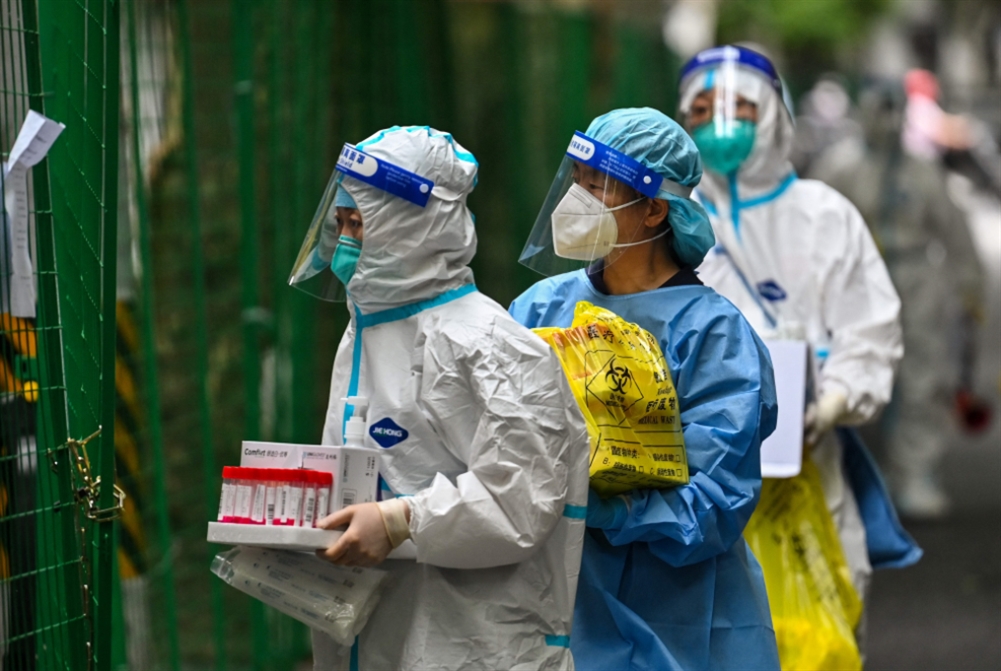 بسبب فحوص الكشف عن «كوفيد»... الصين تواجه تراكم كمية هائلة من النفايات الطبية