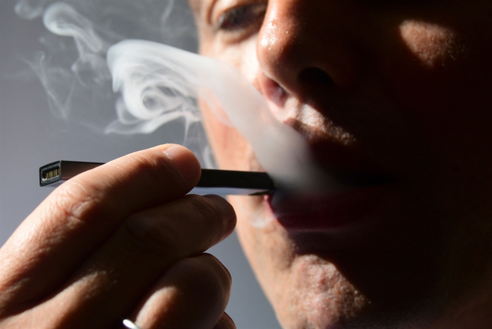 الولايات المتحدة تحظر بيع سجائر «جول» الإلكترونية