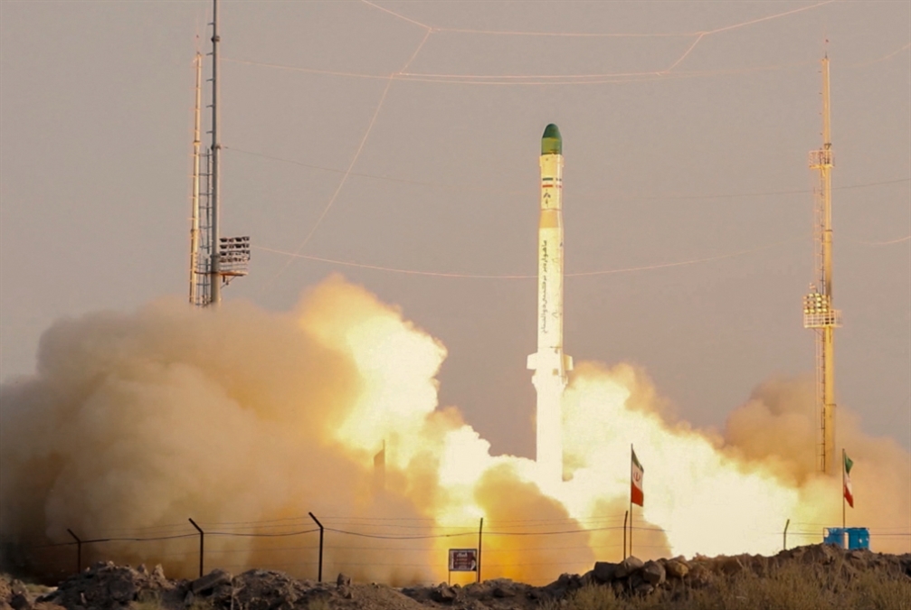 «ذو الجناح»... إيران تجري ثاني عملية إطلاق لصاروخ مخصّص لحمل أقمارٍ صناعية