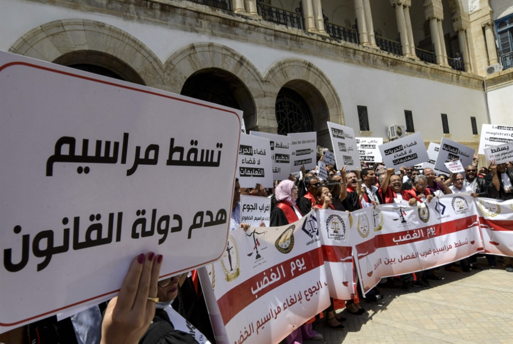 تشوُّش تونسيّ متواصل: جدل «أمني» عشيّة الاستفتاء