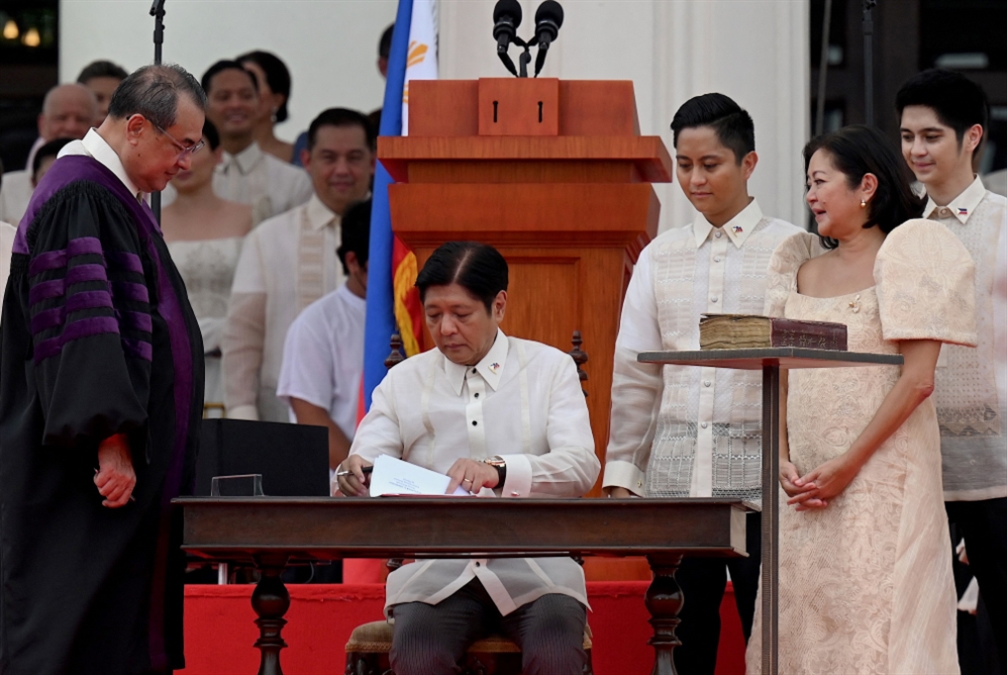 الفيليبين: ماركوس جونيور يقسم اليمين الدستورية الرئاسية... من هو؟
