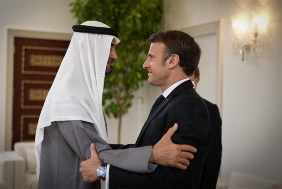 بن زايد يبدأ في فرنسا أول زيارة خارجية له منذ توليه رئاسة الإمارات