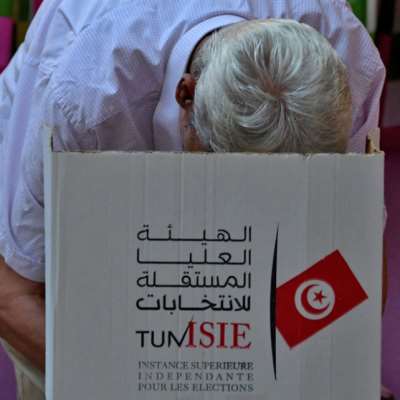 استفتاء تونس: رهانات لا ونعم