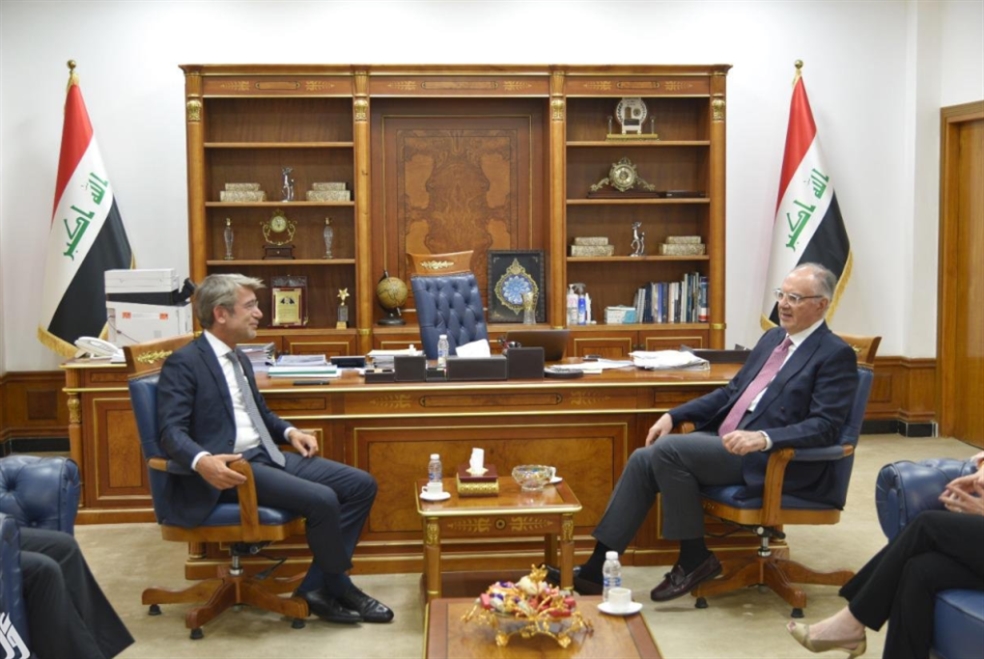 العراق يبدي انفتاحه على تجديد اتفاقية توريد الفيول إلى لبنان
