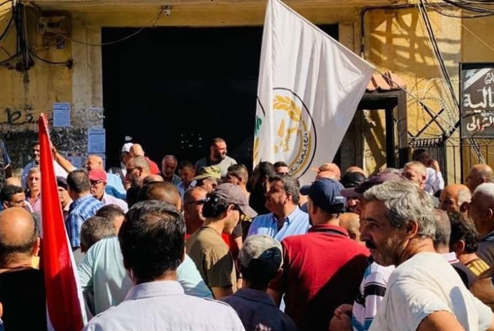 طرابلس: اعتصامات متنقلة للعمّال والموظفين والمتقاعدين