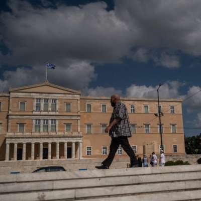 رئيسة اليونان تدعو لفتح تحقيق في فضيحة التنصت