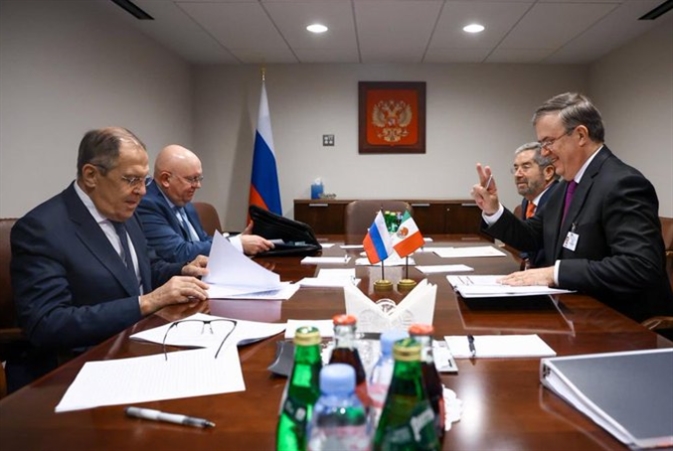 وزير خارجية المكسيك يجتمع مع لافروف لبحث «خطة سلام» مع أوكرانيا