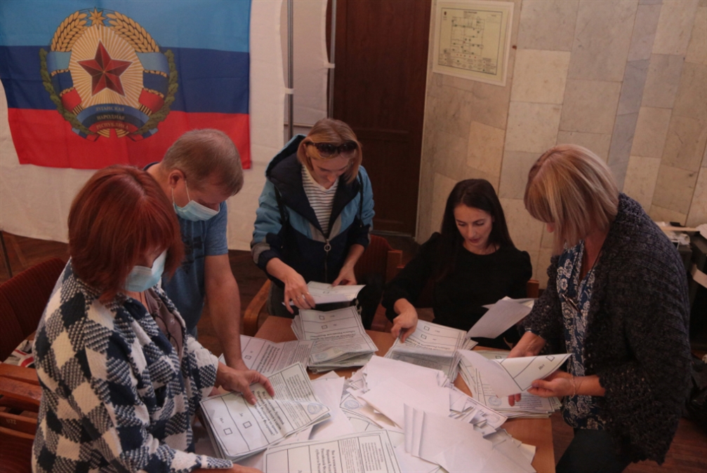 انتهاء الاستفتاءات في أربع مناطق أوكرانية... وتأييد ساحق للانضمام إلى روسيا