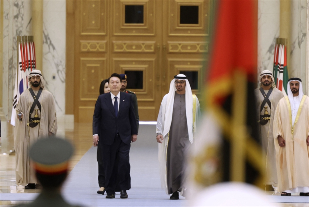 الإمارات تتعهد استثمار 30 مليار دولار في كوريا الجنوبية