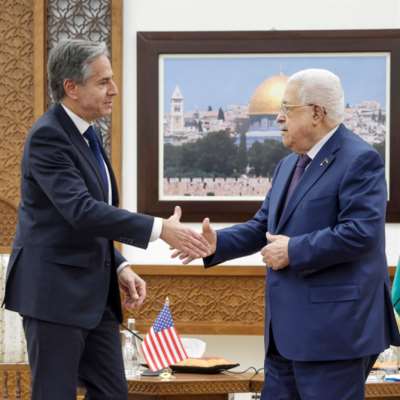 عباس يعرض «خدماته» في عزّ الحرب | بلينكن للسلطة: أحسنتم قمعاً للضفة