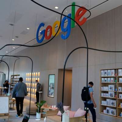 «غوغل» تسرّح نحو 12 ألف موظف