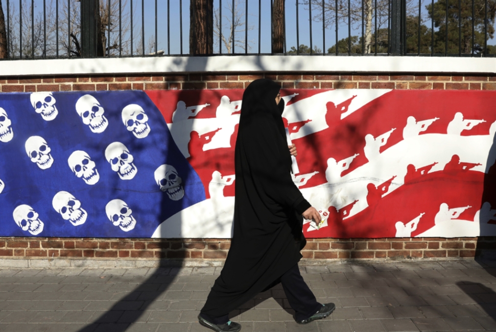 حرب الغرب على إيران: اكذبْ اكذبْ  ... لا بدّ أن يعلق شيء