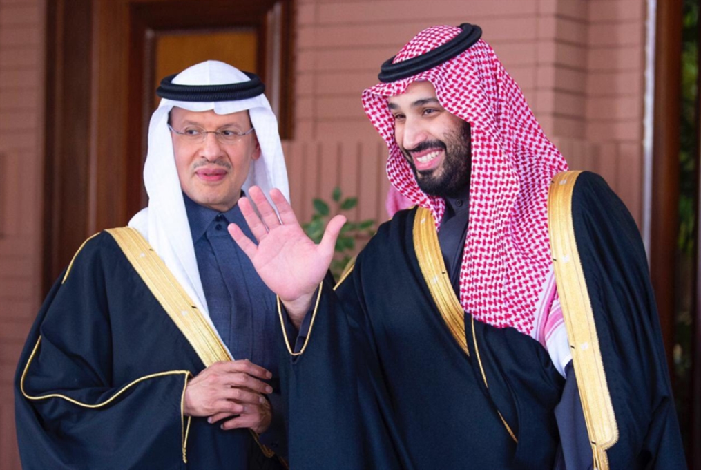 الرياض تحذّر من فرض سقف سعري لبترولها: لن نبيعه وسنخفّض الإنتاج