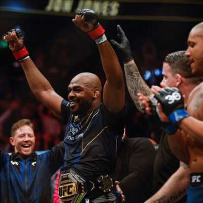 «UFC 285»: جونز يفوز بلقب الوزن الثقيل ويخلّد اسمه