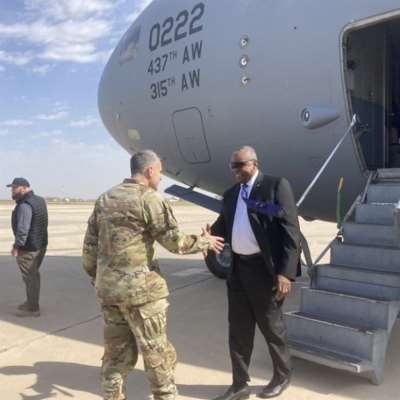 وزير الدفاع الأميركيّ يصل إلى بغداد في زيارة غير معلنة