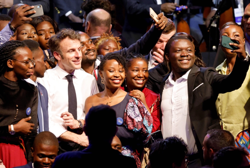 جولة ماكرون الأفريقيّة: فرنسا متشبّثة   بـ«نفوذها»
