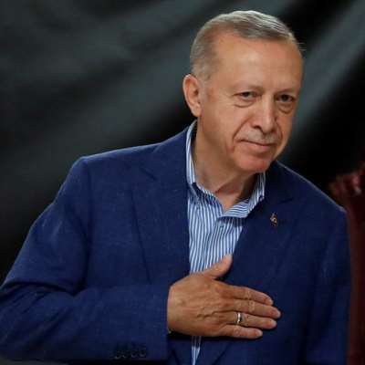 إردوغان رئيساً لتركيا: قرن جديد وأمّة منقسمة