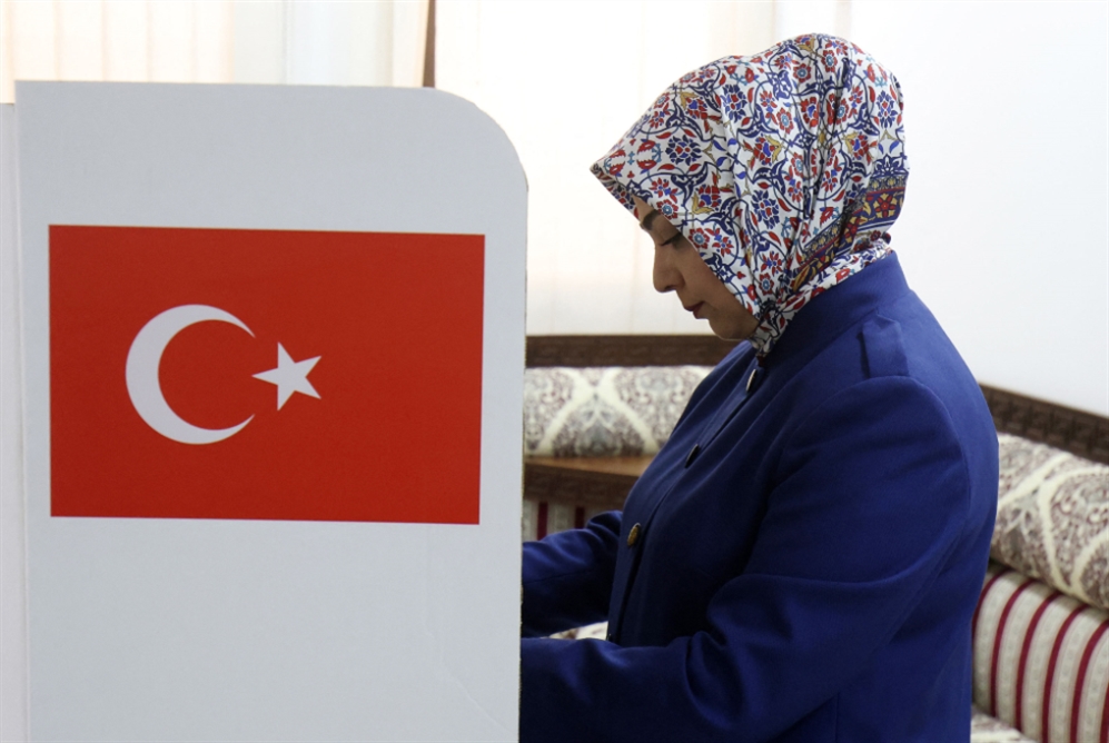 سباق استطلاعات محموم: الانتخابات التركية رهينة اللايقين