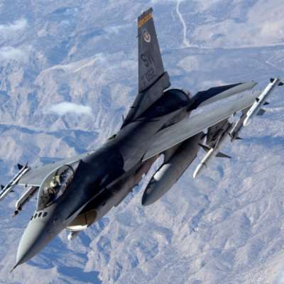 زيلينسكي ينتظر الـ«أف-16»:  واشنطن تعدّ كييف لحرب «طويلة»