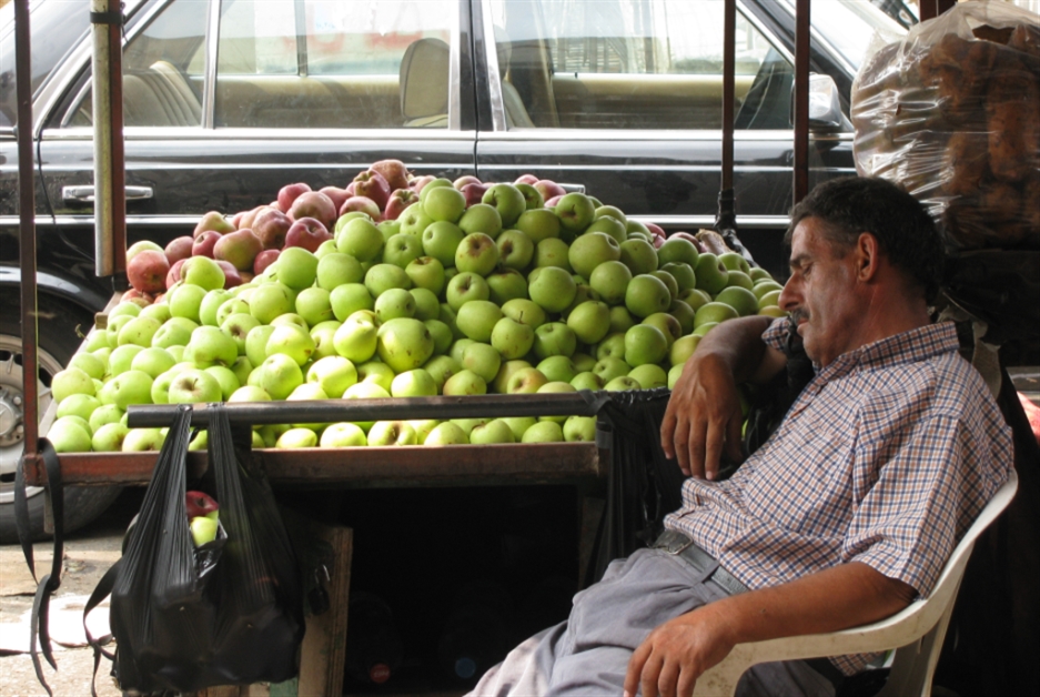 حظر استيراد ورفع رسوم جمركية في مصر: التفاح اللبناني «أكلها»