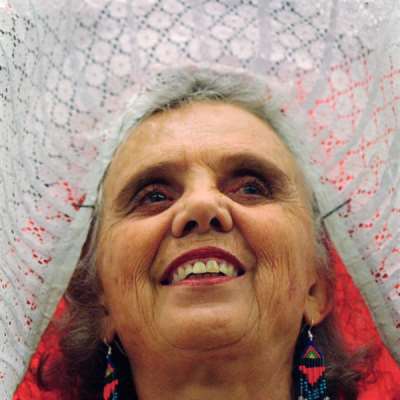 إيلينا بونياتوفسكا... أميرة الأدب   المكسيكي الحمراء
