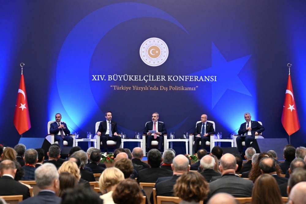 مؤتمر سفراء تركيا: تثبيتٌ لديبلوماسية «اللعب على الحبال»