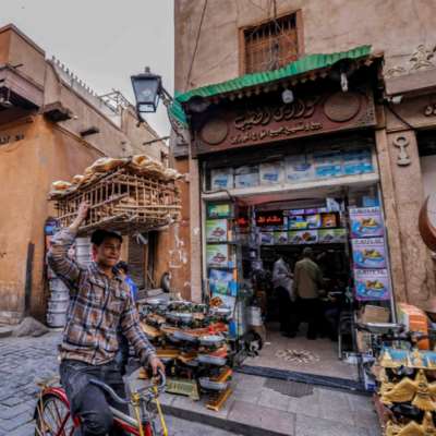 مصر | الحكومة تُسرّع طروحاتها: تنازلات بالجملة للمشترين