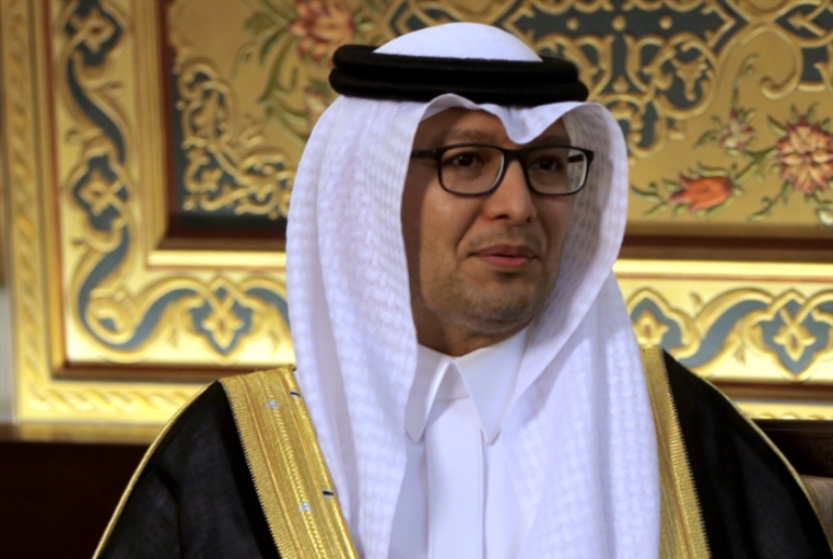 سباق قطر وباريس: اقتراحات حلول بمهل محددة