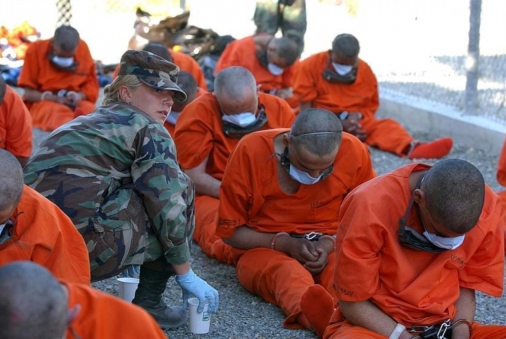 أميركا تنزع صفة الإنسانية عن أشخاص معتقلين: معتقل غوانتانامو لم/لن يغلق أبوابه