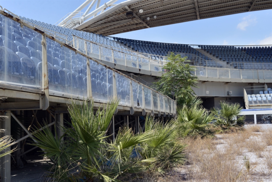 إغلاق الملعب الأولمبي في أثينا بسبب مخاوف من انهيار سقفه
