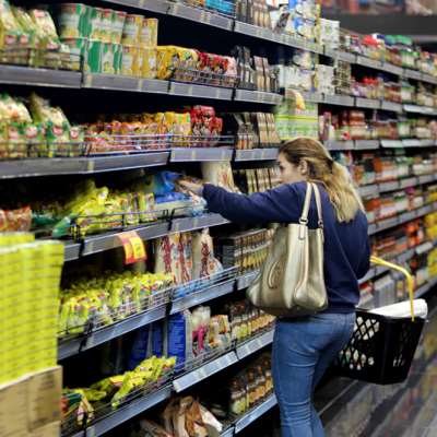 ارتفاع مستمر لأسعار المواد الغذائية: قانون تحديد هامش الأرباح.. «تفنيصة»