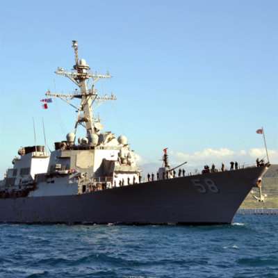 السفن الأميركية في دائرة النار: صنعاء تبدأ ردّها