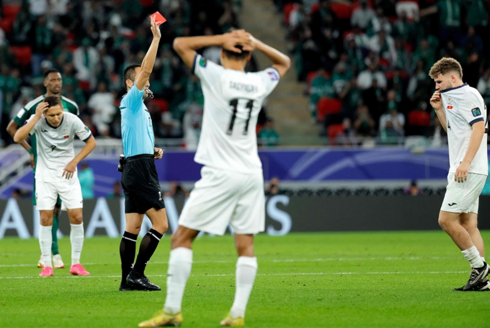 كأس آسيا: السعودية تلحق بركب المتأهّلين وعمان تسقط في فخّ التعادل مع تايلند